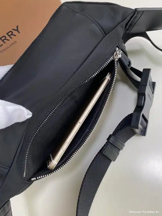 Official First Bag Ru Bag Bum BURBERRY 0506